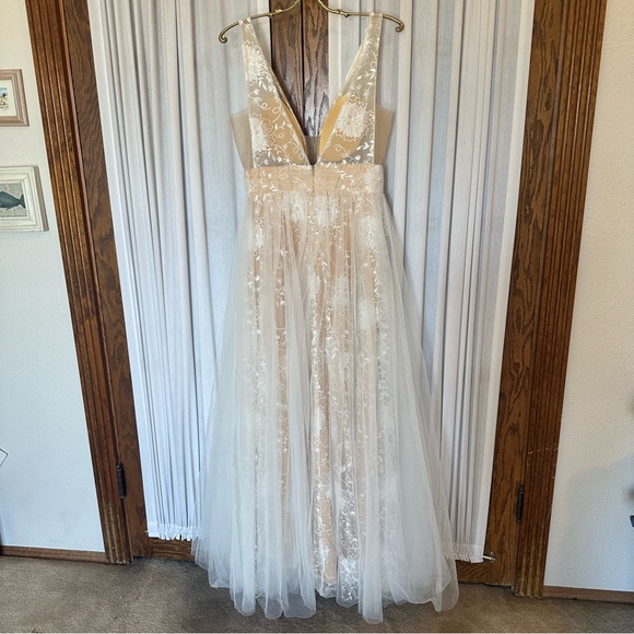 Hebeos White Nude A-line Appliqué Tulle Illusion Princess Wedding Gown - Picture 9 of 16